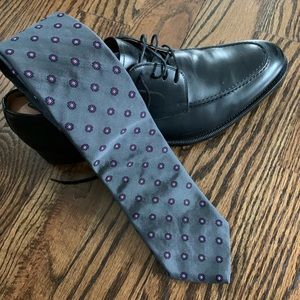 Gray Brooks Brothers Flower Tie